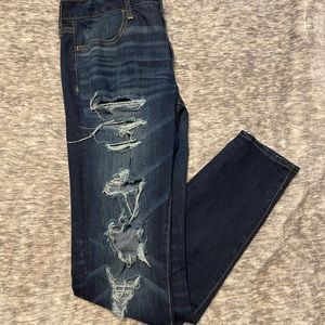 American Eagle Skinny Ripped Jeans Size 12
